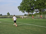 Training van S.K.N.W.K. JO19-1 van donderdag 1 mei 2025 (16/48)